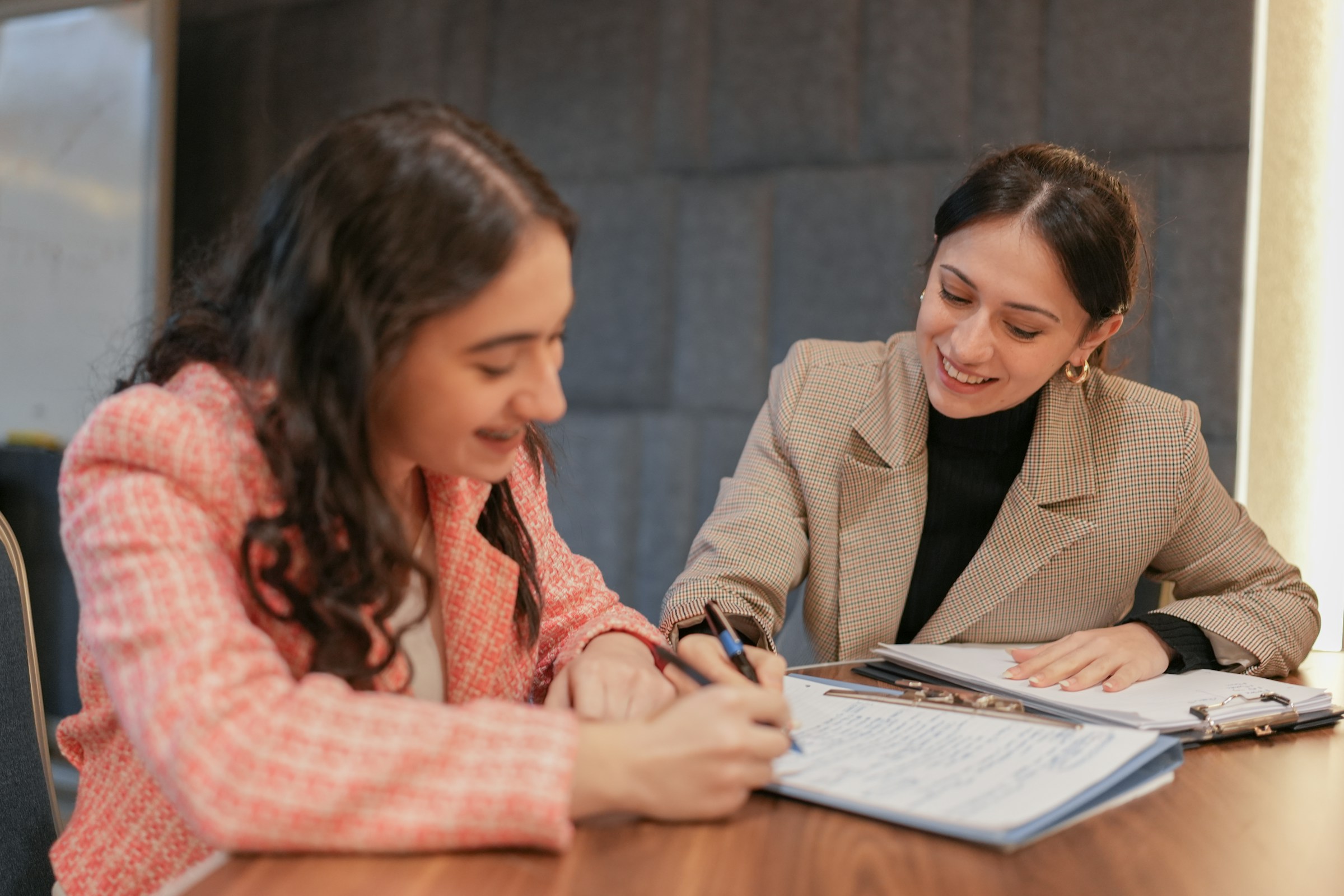 UAE Private Tutor and Student Learning